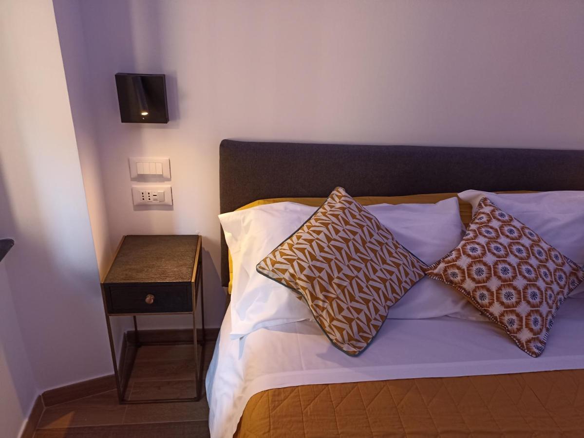 Al Porto 61 - Rooms For Rent Camogli Exterior photo